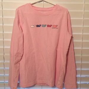 Vineyard vine tee